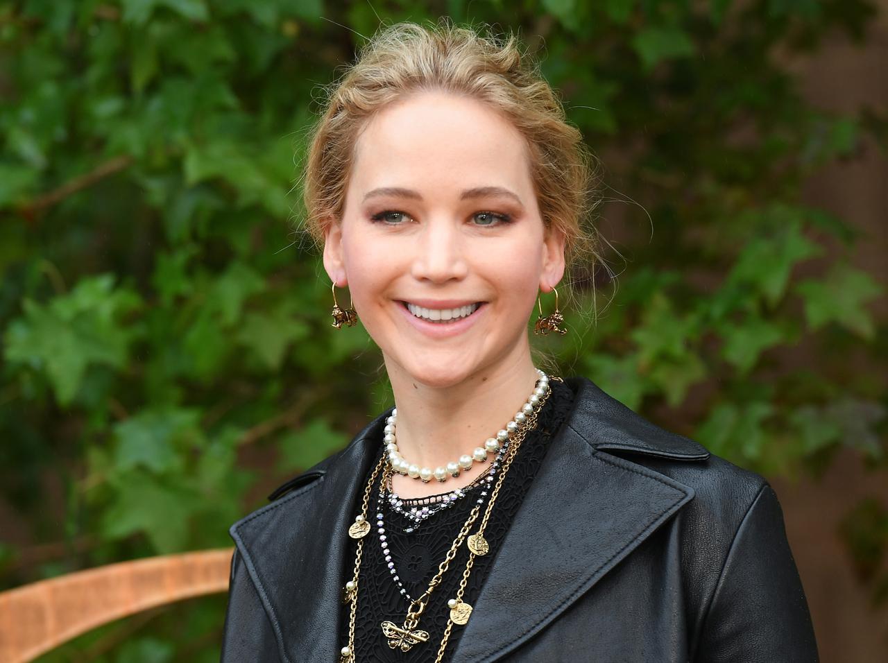 ジェニファー・ローレンス「自分の権利に反対する投票をしていた」、民主党支持を表明