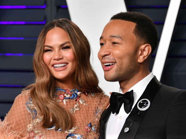 ジョン・レジェンド、死産を経験した妻のために…パフォーマンスに涙【ビルボード2020】