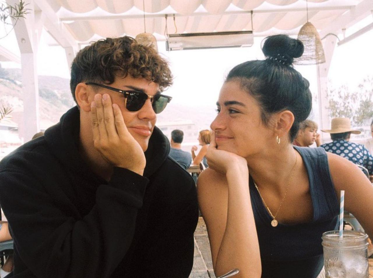 TikTokスターのディクシー・ダミリオが人気TikTokスターとの交際を公表！1ヶ月記念日も祝福