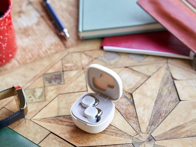 オーディオテクニカ、カラバリ豊富なワイヤレスイヤホン発売