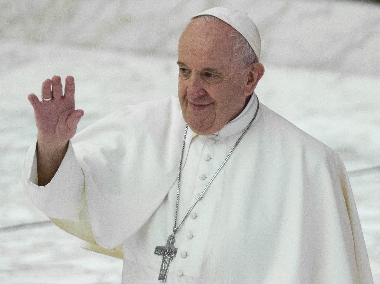 ローマ教皇が同性婚の法整備を呼びかけ「同性愛者の人々にも家族になる権利がある」