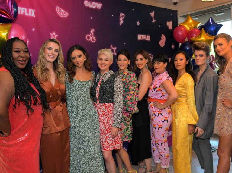 高評価なのに打ち切りに…Netflix『GLOW』制作中止で心配される海ドラの「コロナ打ち切り」