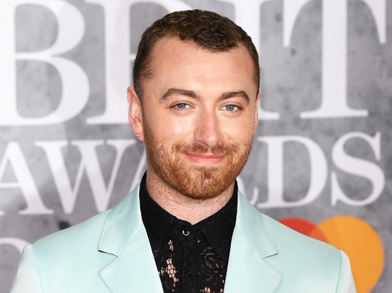 サム・スミス、2年前に「植毛」したことを告白 愛用ヘアケアは日本発ブランド