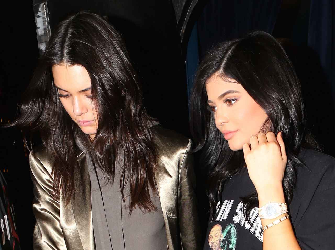 カイリーとケンダルが服を巡ってケンカ！姉妹達の態度が“あるある”すぎて笑える