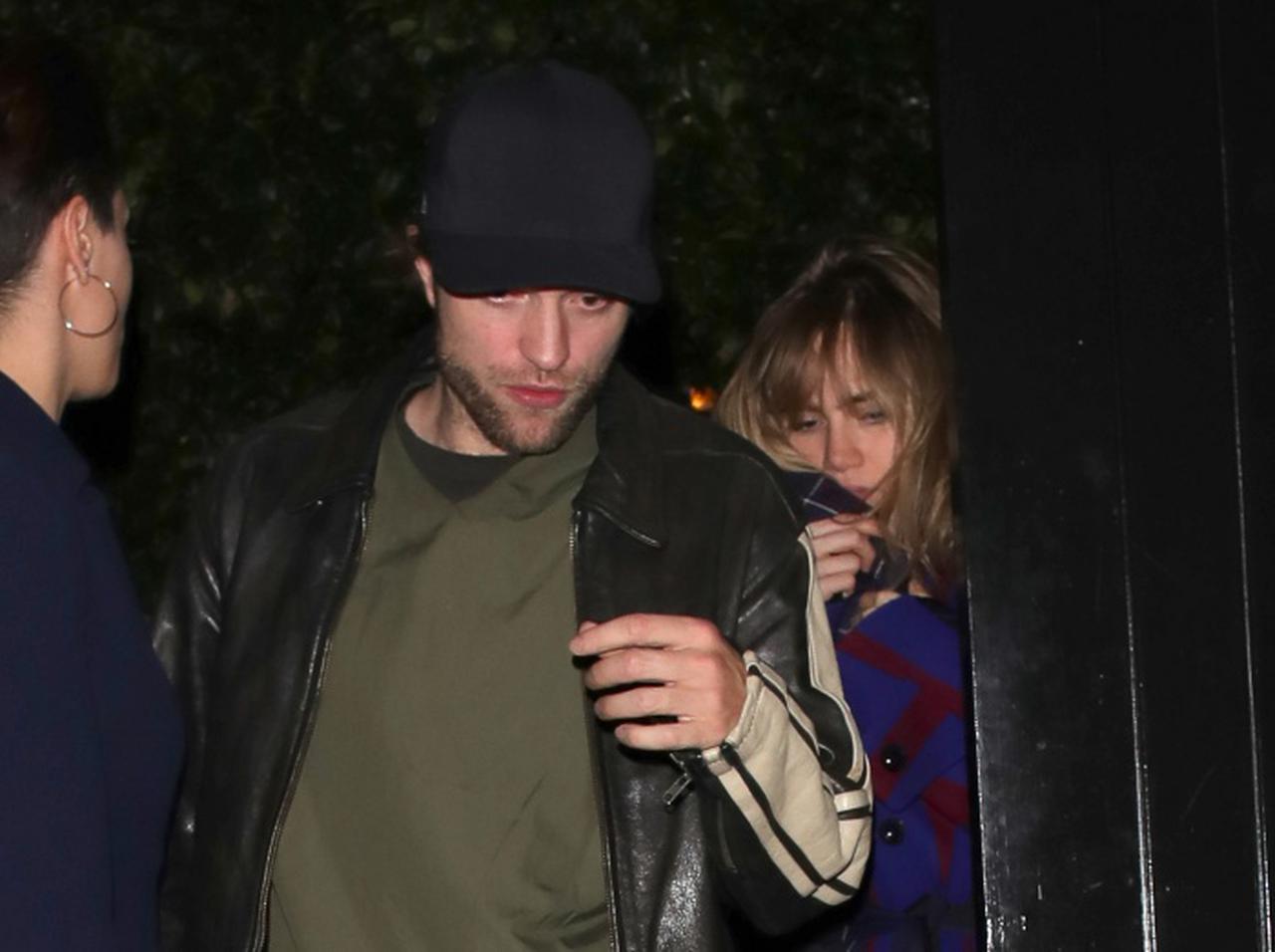 ロバート・パティンソン、恋人スキ・ウォーターハウスと結婚に向け話し合ったと報道