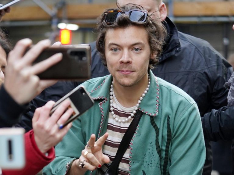 ハリー・スタイルズ、親切にしてくれた人に「恩返し」の倍返し