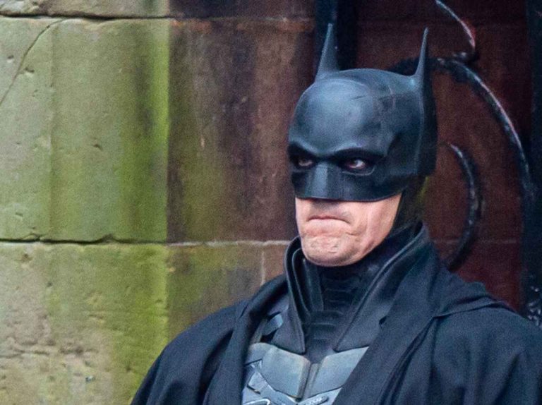 『ザ・バットマン』バットマン“撮影休憩中”の姿がジワる