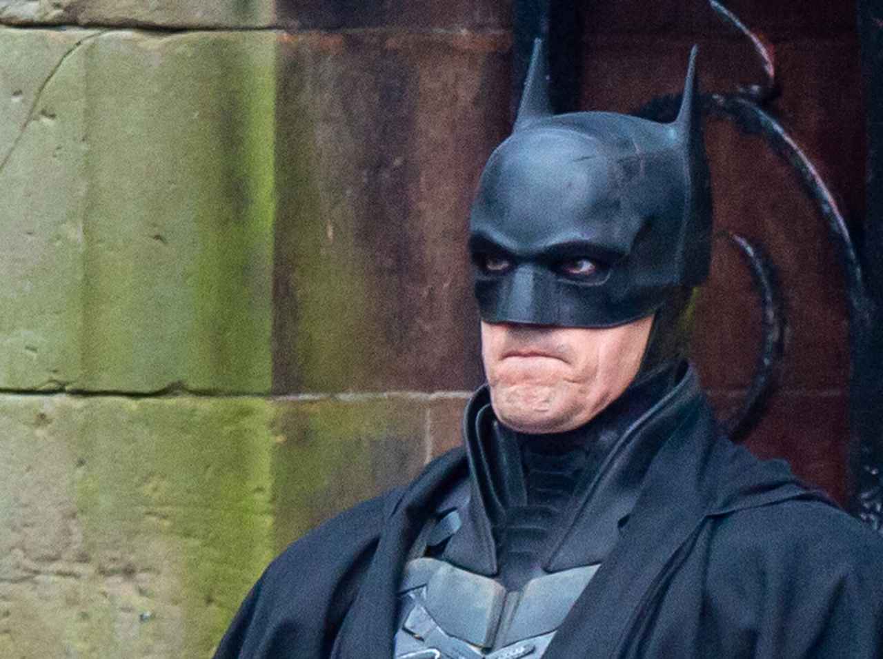 『ザ・バットマン』バットマン“撮影休憩中”の姿がジワる