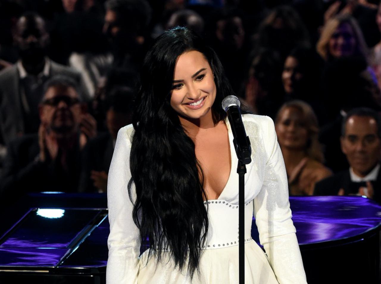 デミ・ロヴァート、自分がクィアだと気づいた瞬間を明かす