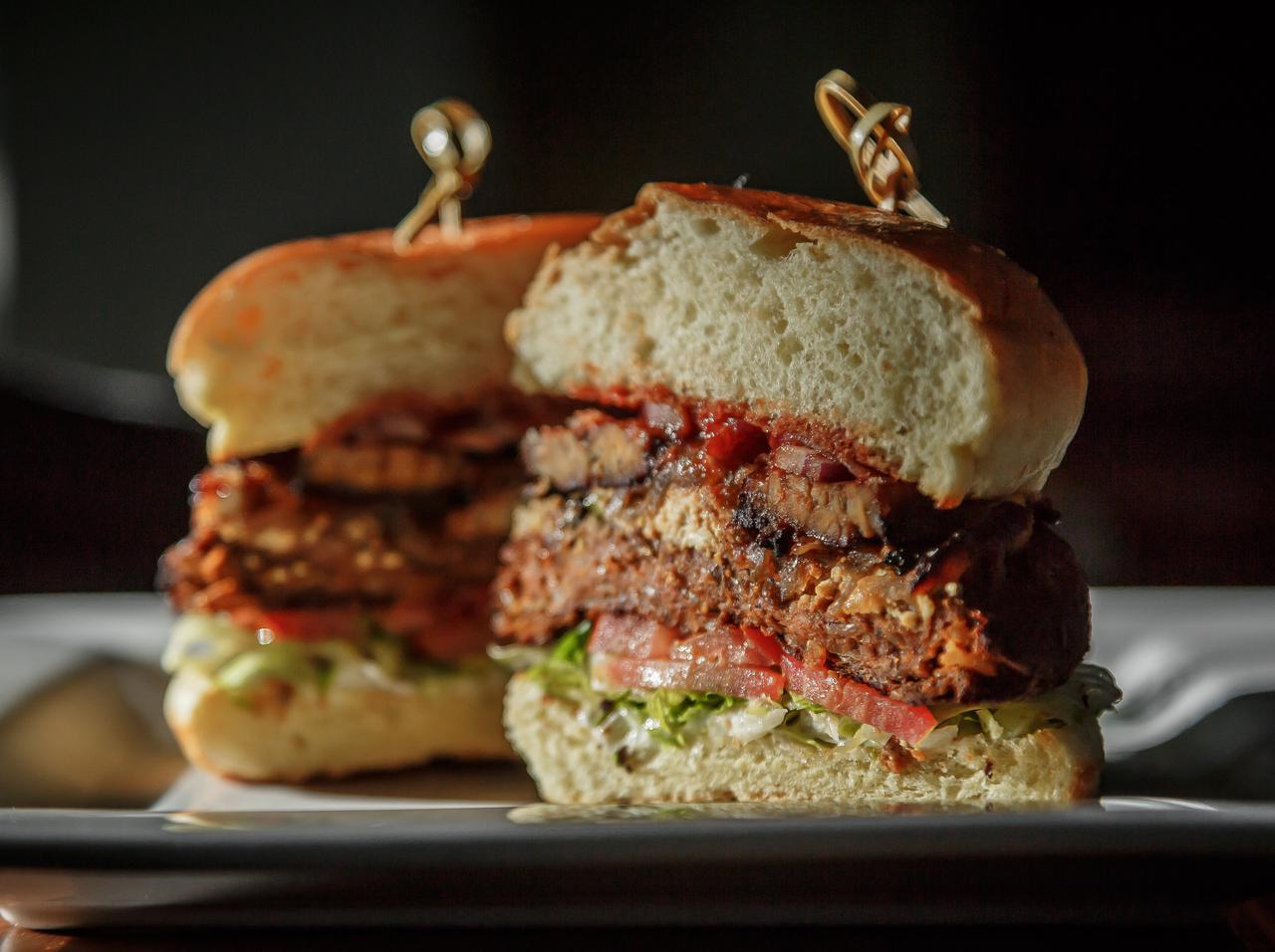 ウーバーイーツで妻に隠れて「あること」を頼み込んだオーダーに爆笑