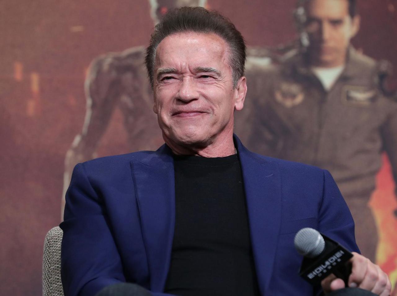 心臓手術を受けたアーノルド・シュワルツェネッガー、息子にトレーニング禁止令を出される