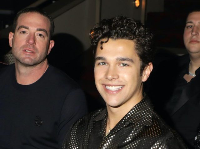 オースティン・マホーン、18禁SNSへの参入をほのめかす「準備できてる？」