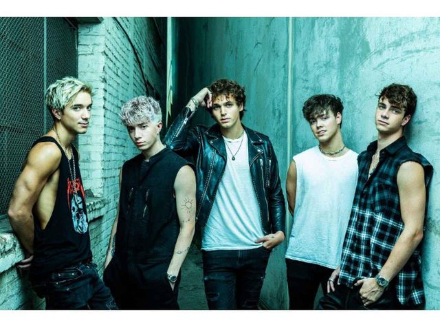 ホワイ・ドント・ウィー、『全員が歌えるバンド』になって再始動！ 新曲「Fallin’」の誕生秘話が鳥肌