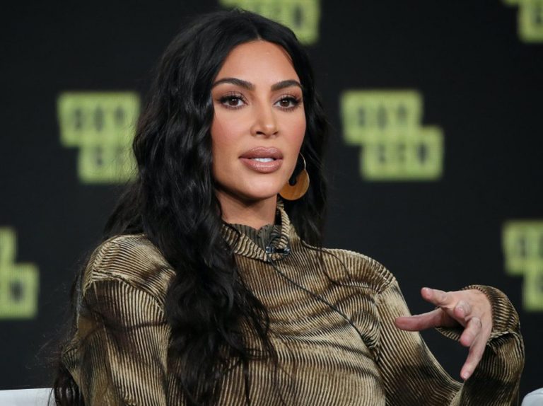キム・カーダシアン、インスタグラムのほうがリアリティ番組より稼げるとぶっちゃけ