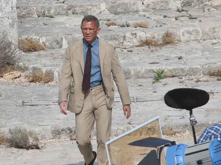 『007』で「コーラ」740万円分が重要な役割、一体何のために？