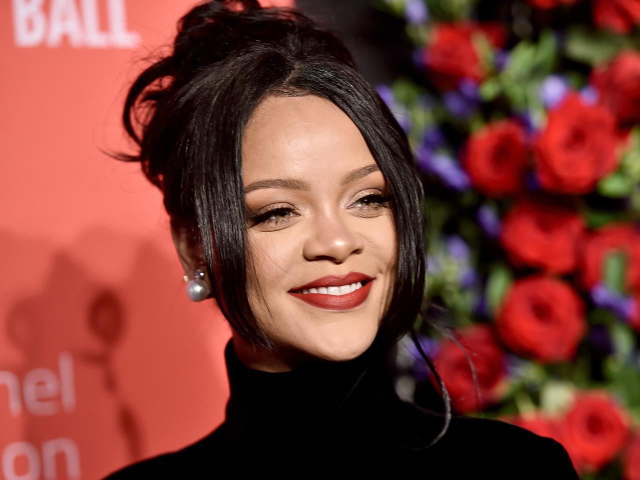 リアーナ、大盛況のうちに幕を閉じたショーの人選に称賛の声