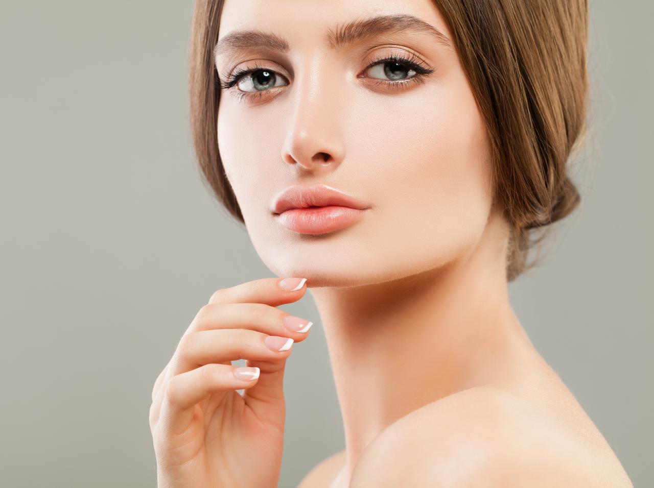 ファンデの使い方で差がつく！至近距離でも完璧な肌メイクをつくる秘訣