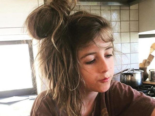 DCコミックス俳優の9歳息子が美！長髪問題の「対応」に母アリシア・シルヴァーストーン感激