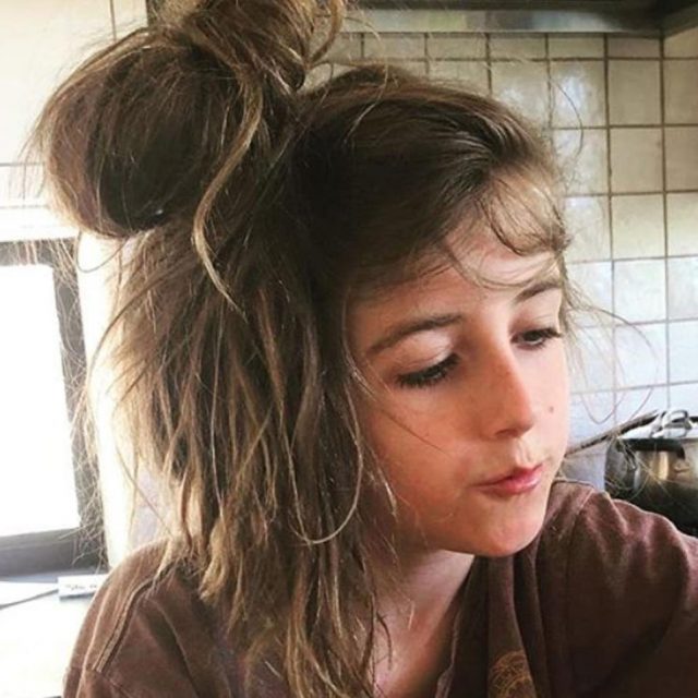 DCコミックス俳優の9歳息子が美！長髪問題の「対応」に母アリシア・シルヴァーストーン感激