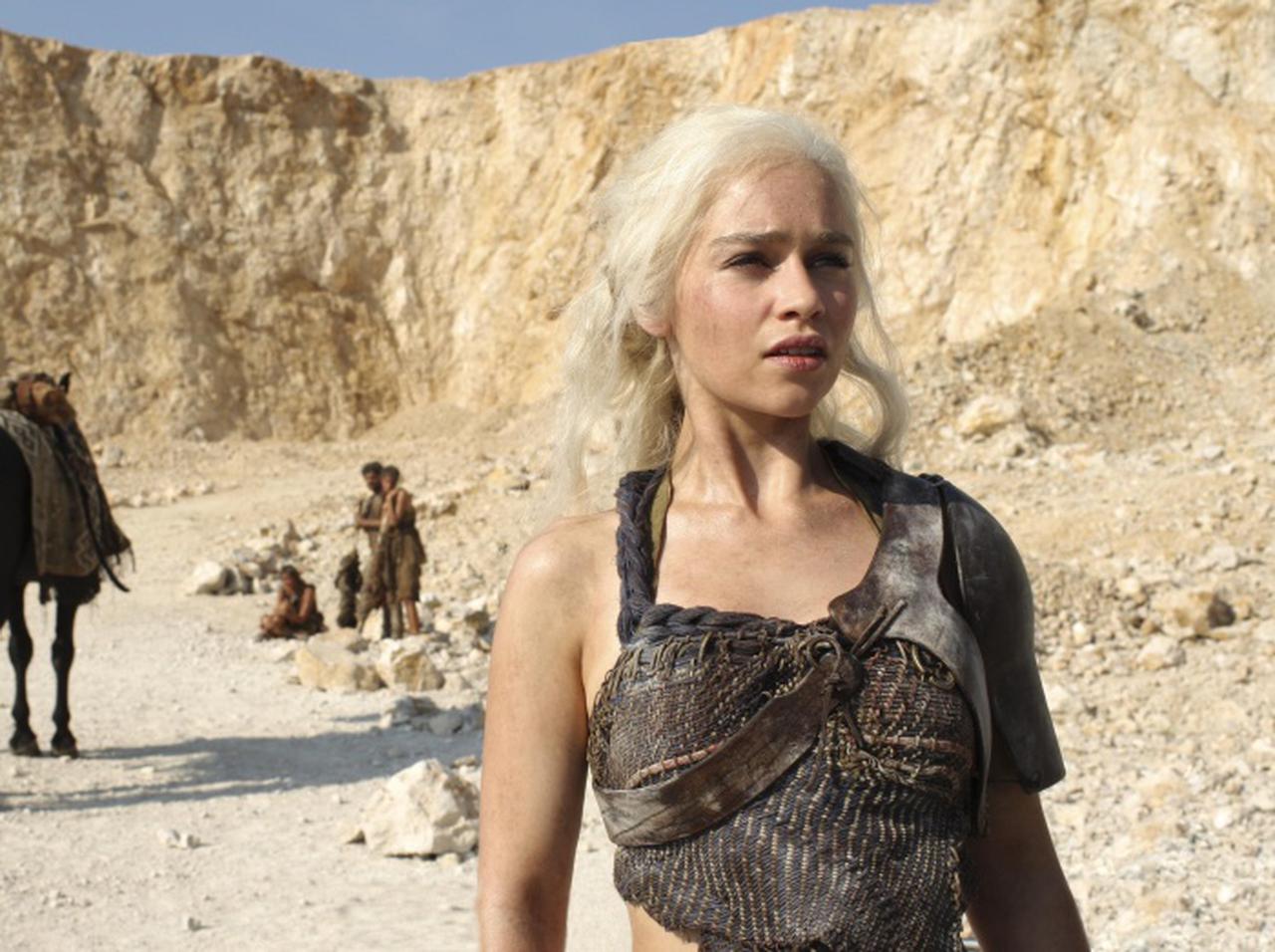 エミリア・クラーク、『ゲーム・オブ・スローンズ』の撮影で「死」を覚悟したワケ