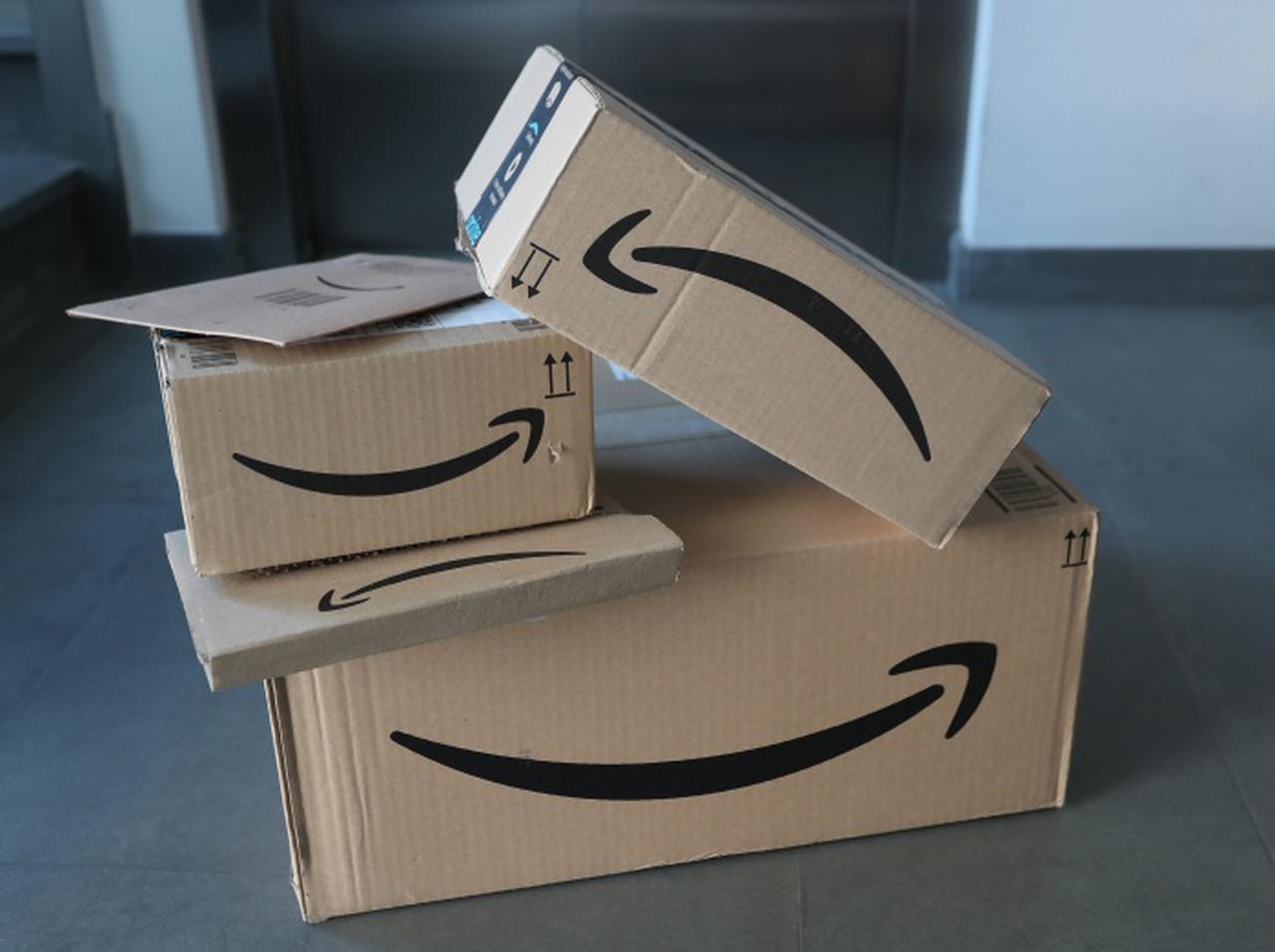 アマゾン配達員、防犯カメラに映ってた「事の一部始終」が何ともいえない…