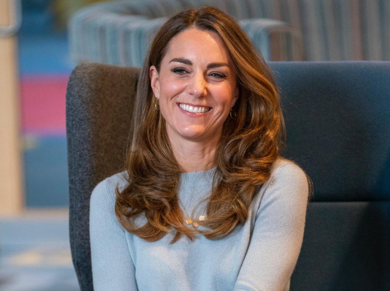 キャサリン妃、Zoom会議で背景に「映り込んだもの」に目を奪われる人が続出