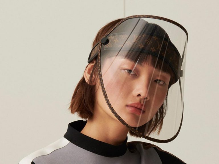 ルイ・ヴィトン、話題になったフェイスシールドがついに発売！そのお値段は？