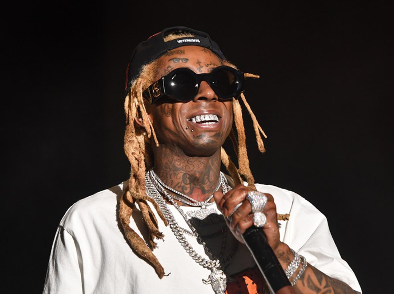 リル・ウェインが銃所持で起訴、懲役10年の可能性も