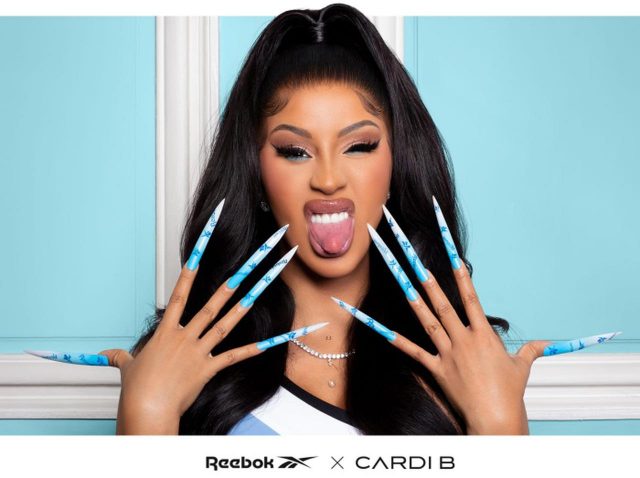 カーディ・B、リーボックとのコラボシューズに込められた「メッセージ」が深い