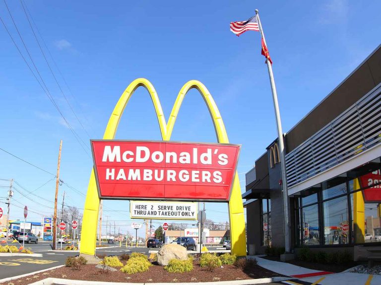 マクドナルド、ハッピーセットを「現代的な理由」で一時販売中止に