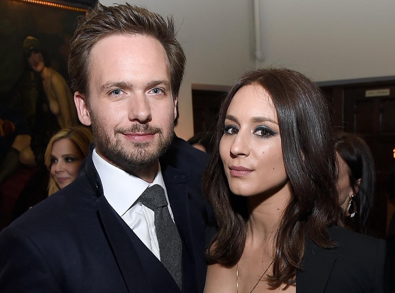 理想の夫婦すぎる!パトリック・J・アダムスとトローヤン・ベリサリオがしたコロナ禍を乗り切る方法【『マーキュリー・セブン』インタビュー】