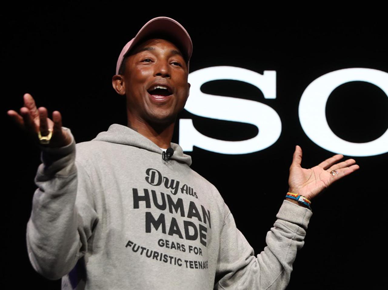 老けない47歳の美魔男ファレル・ウィリアムス、スキンケアラインを発表