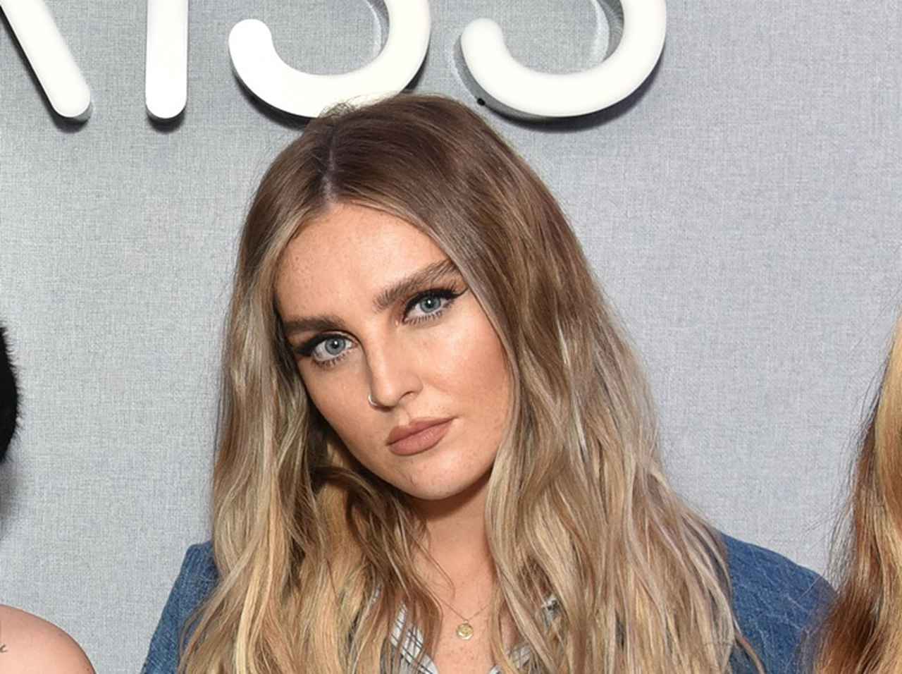 リトル・ミックス、ペリーが胸元につけていた「ポピー」が意味するものとは？