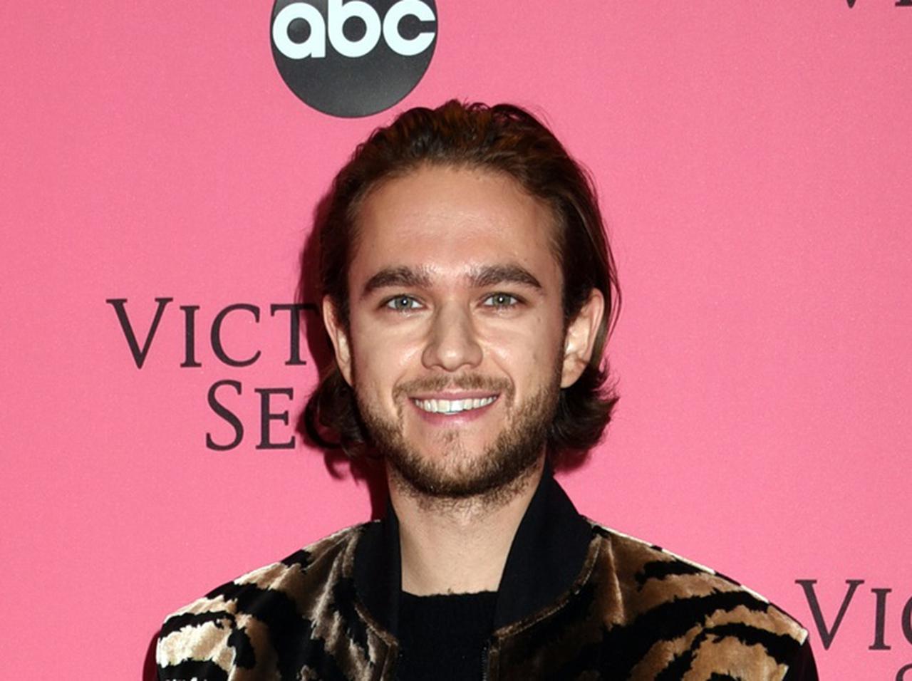 ゼッド、人気ゲームの「原神」をはじめる