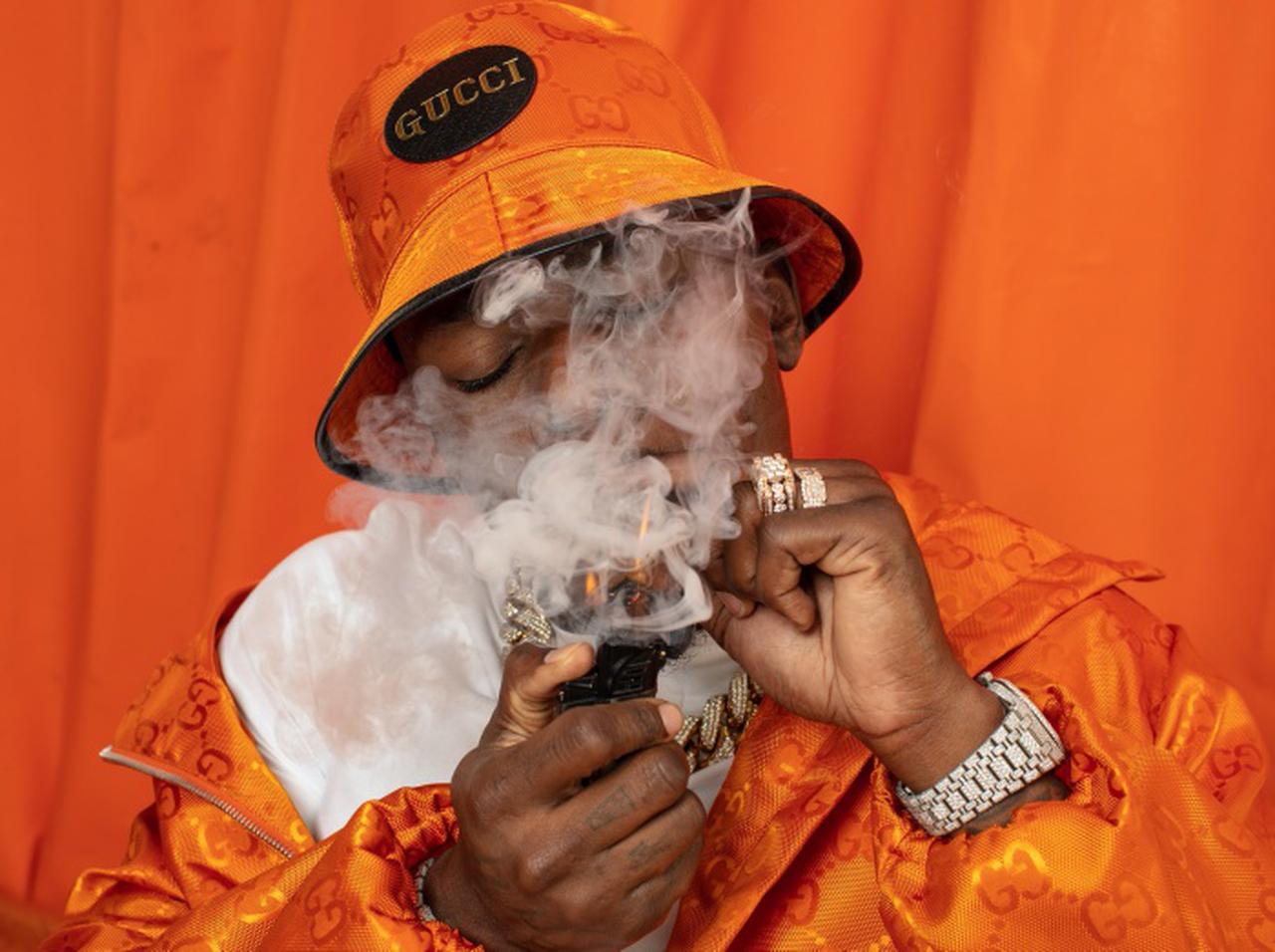 ダベイビー、「警察の暴力」をテーマにパフォーマンスを披露【MTV EMA】