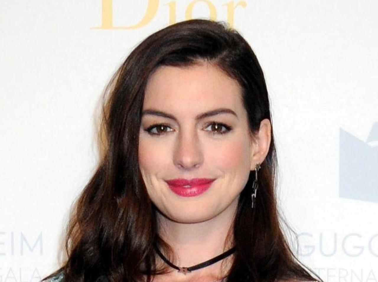 アン・ハサウェイ、『バック・トゥ・ザ・フューチャー』を見返して「ゼメキスオタク」を発揮