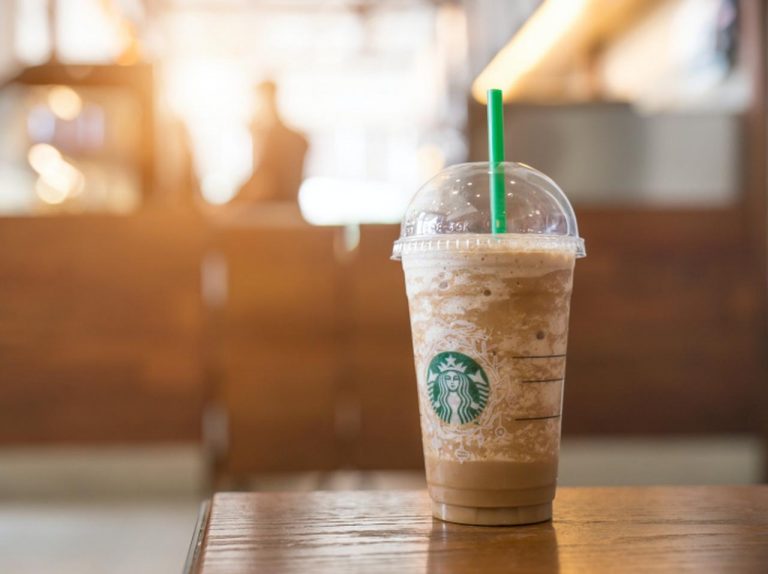 スターバックスで“激甘ドリンク”を頼んだ女性を待っていた「衝撃の結末」