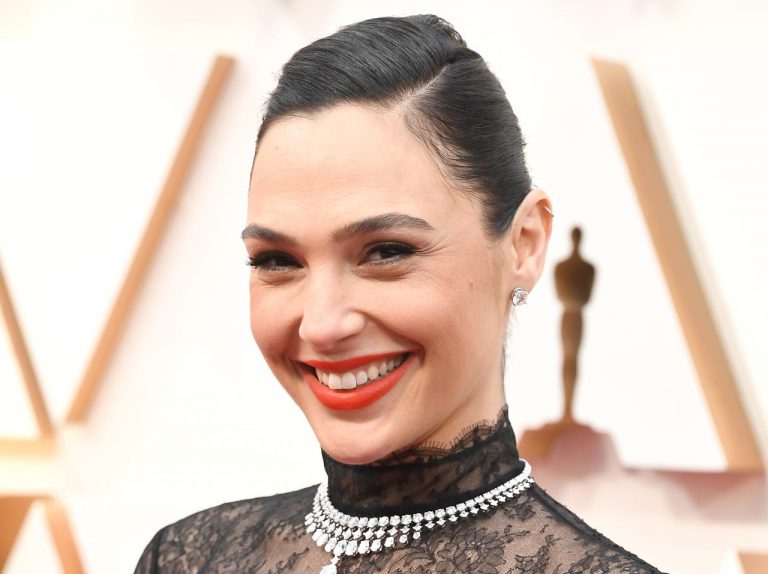 『ワンダーウーマン』ガル・ガドット、珍しく家に持って帰った「小道具」は納得のアレ！