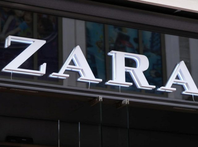 ZARA、最先端すぎる商品が混乱招く セーター？スカーフ？衝撃の「正体」とは？