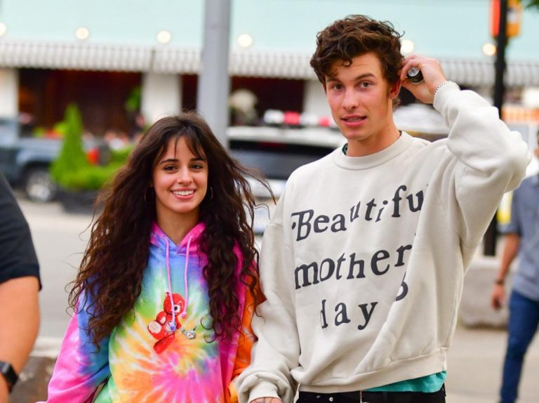 ショーン・メンデス、過去の曲は「すべてカミラ・カベロについて書いた曲」発言の『矛盾』に答える