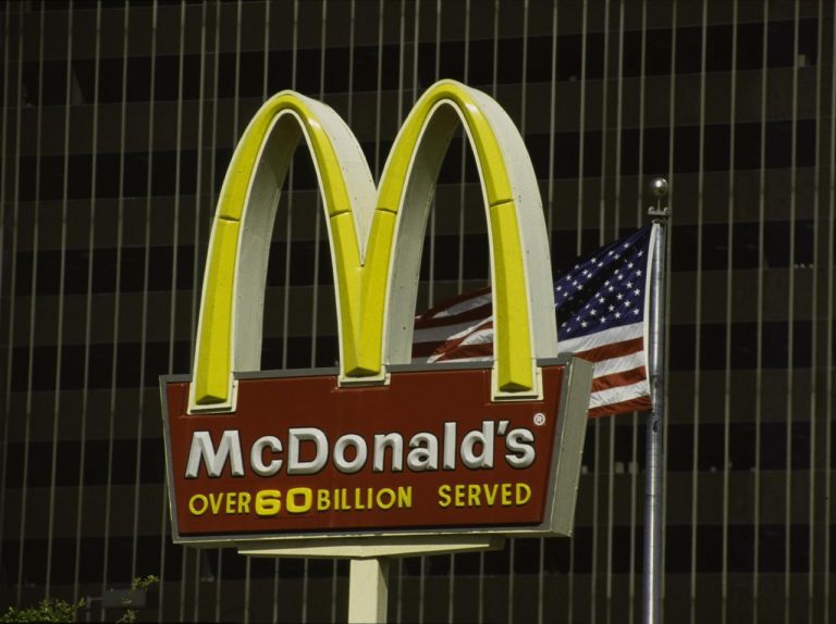 マクドナルドがあの人気商品に“20年ぶりの変更”→「残念な結果」に悲鳴