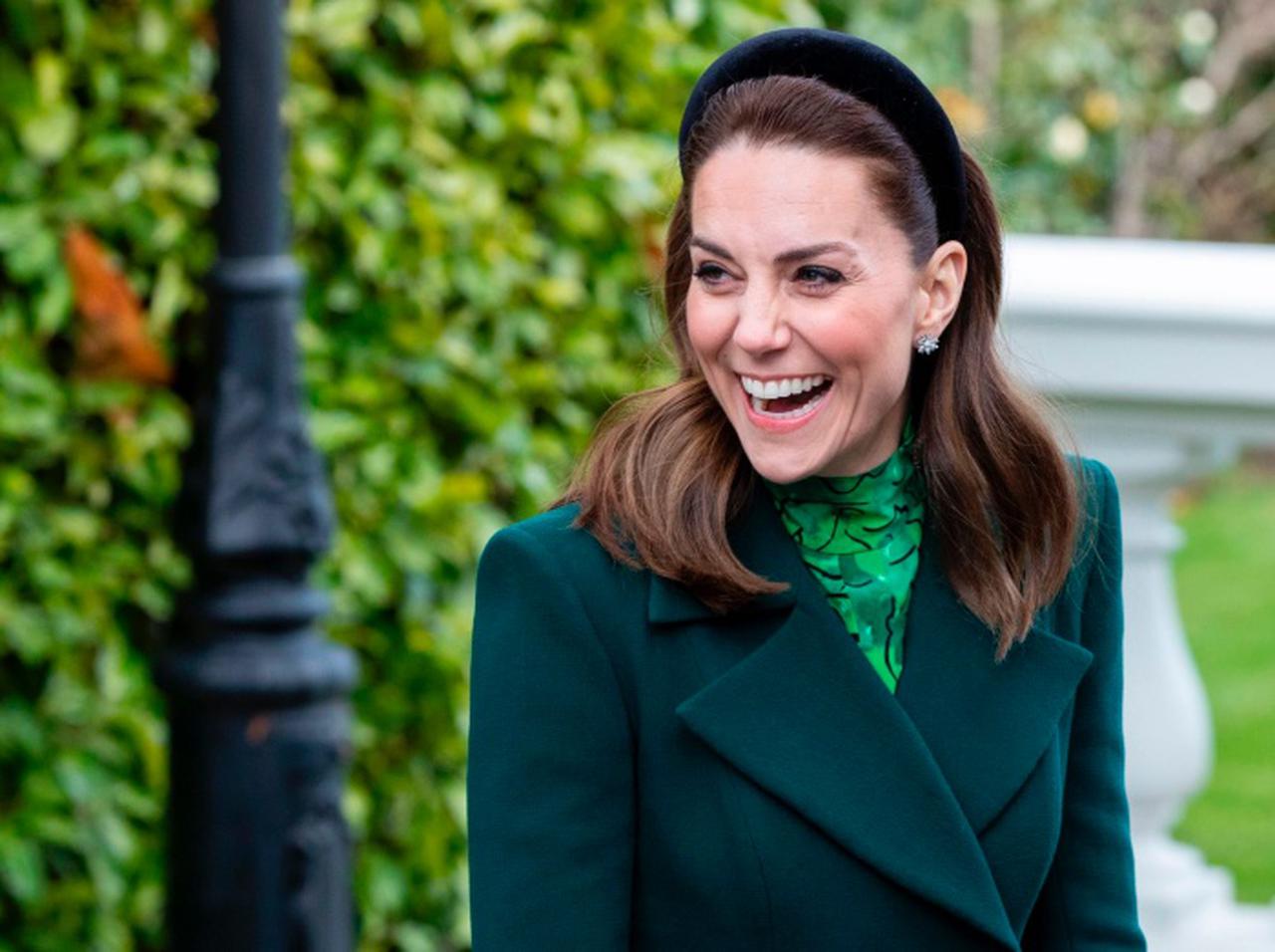 キャサリン妃、エリザベス女王に初めて渡した「クリスマスプレゼント」が意外と大胆