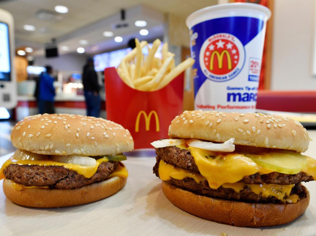 マクドナルド、メニューに「2人前」と書かれたセットが全然2人前じゃない…