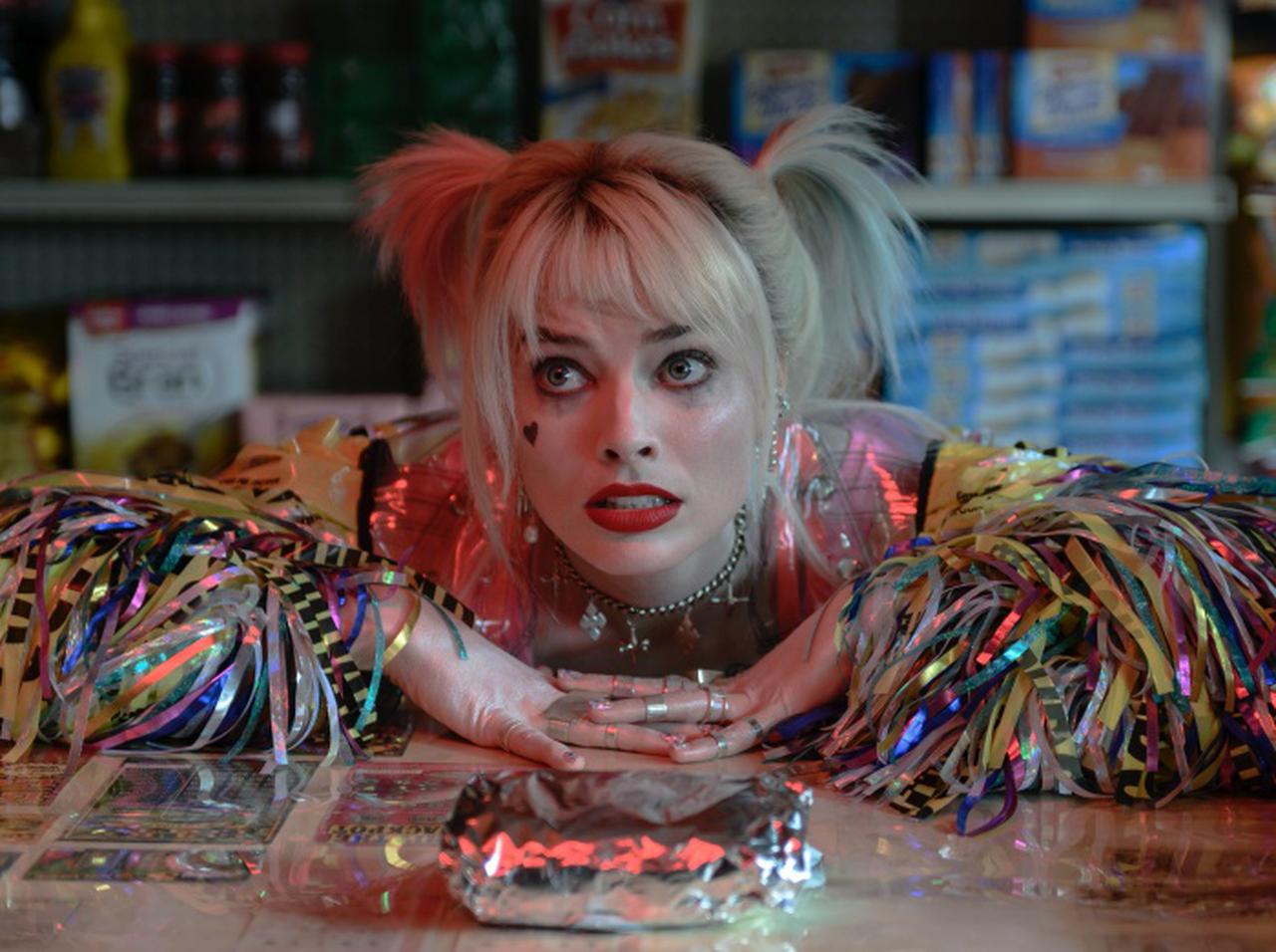 『ハーレイ・クインの華麗なる覚醒』の断髪シーンは一発撮りで行なわれていた!その理由が意外