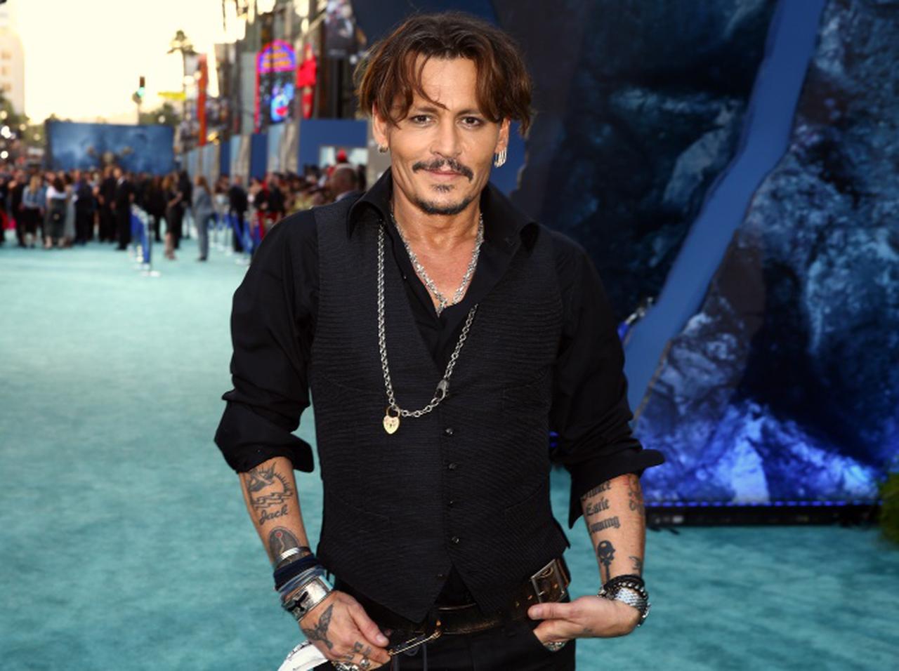 『パイレーツ・オブ・カリビアン』ギブス役、「まだジャック・スパロウを除外すべきではない」と、ジョニー・デップの復帰を望む