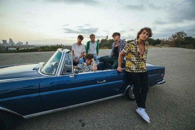 ホワイ・ドント・ウィーが新曲「Slow Down」をリリース