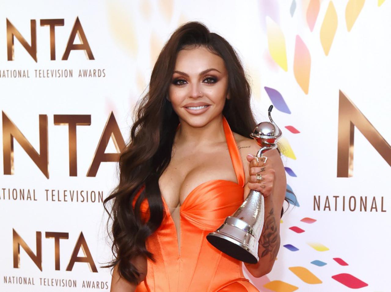 リトル・ミックスのジェシー、脱退にあたりファンに改めて感謝のメッセージ