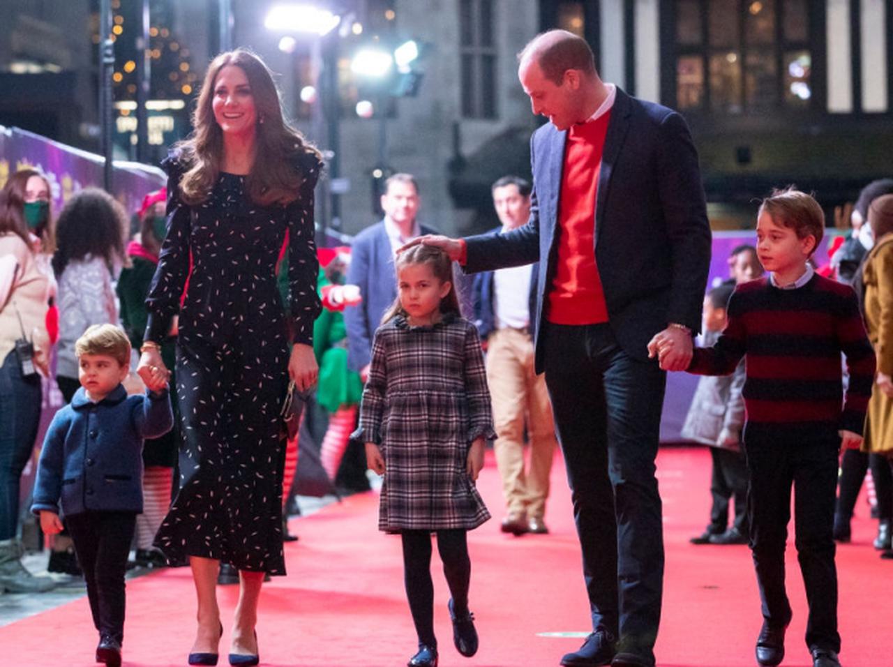 英王室のロイヤルキッズがレッドカーペットデビュー!緊張の面持ちがキュート