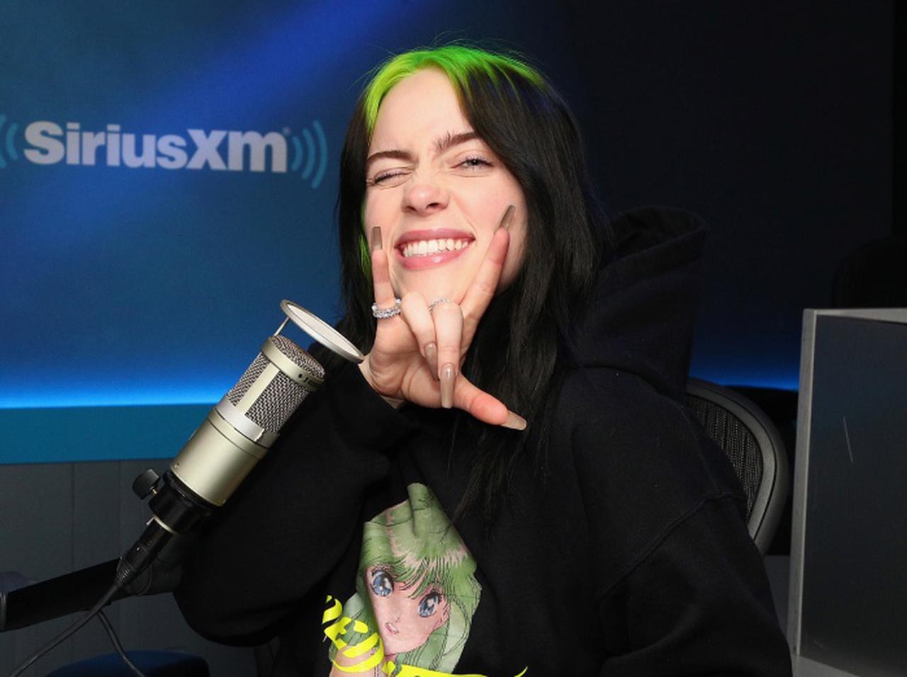 ビリー・アイリッシュの密着映画『ビリー・アイリッシュ：世界は少しぼやけている』の予告が公開！