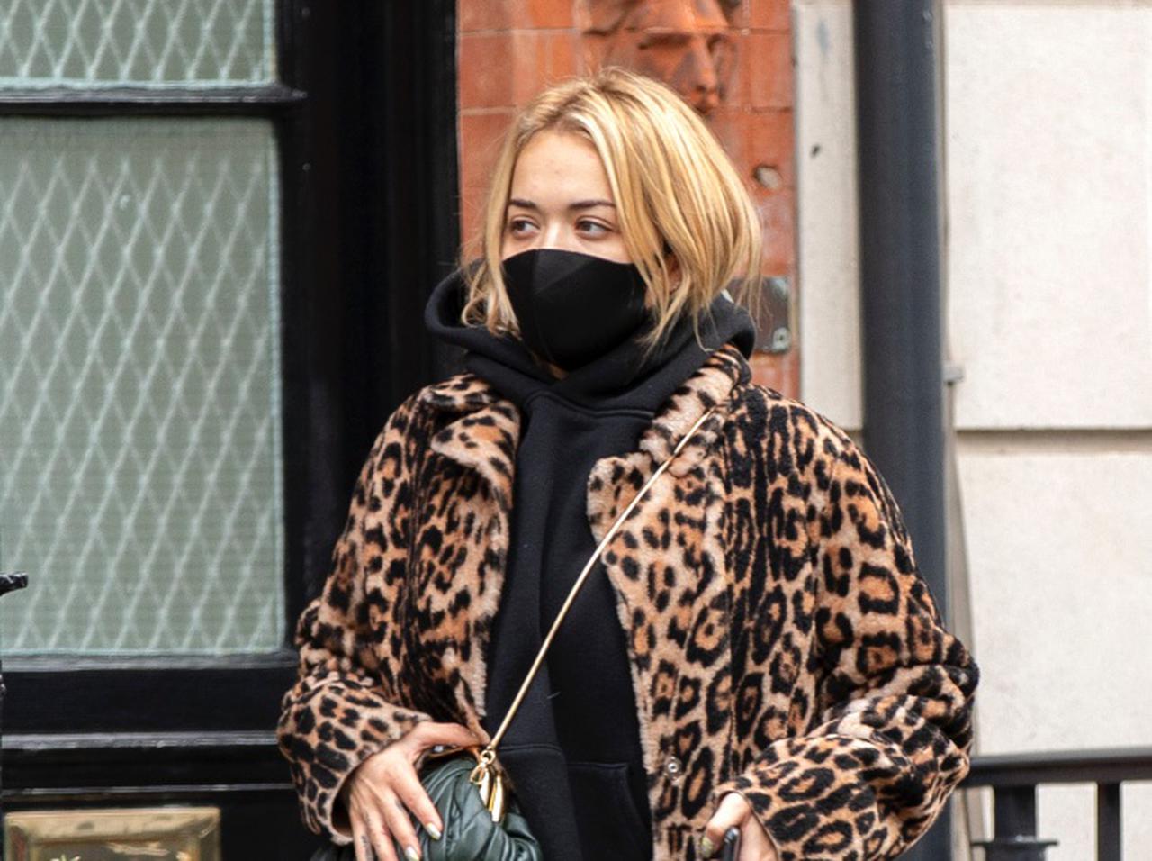 リタ・オラが誕生日に140万円の罰金か、一体何をしてしまった?